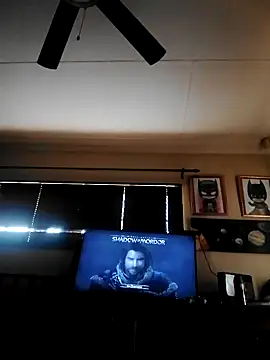 Nawtyslaveteen online show from April 11, 8:40 am