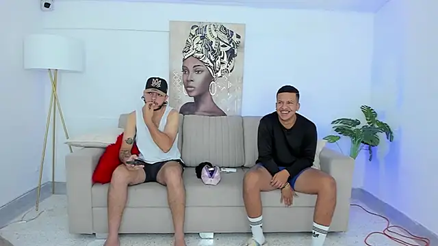 Snapshot of brutal_sex_room2 chatting on April 27, 1:20 pm brutal sex room2 online show from April 27, 1:20 pm
