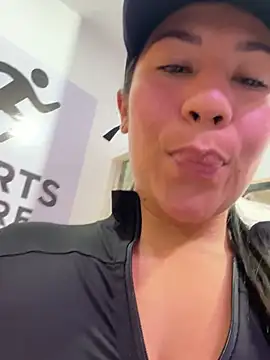 kim monti online show from March 29, 3:12 pm