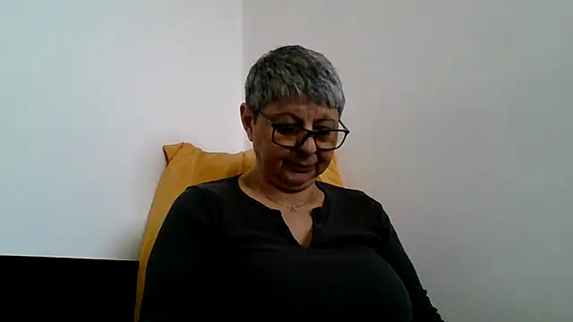 roseblak42 online show from February 25, 1:10 pm