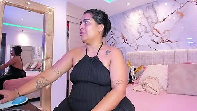 kiana cream online show from November 28, 11:24 am