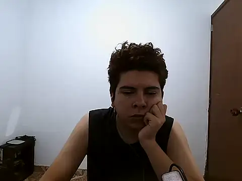 Snapshot of ArtudKing chatting on February 28, 3:13 pm ArtudKing online show from February 28, 3:13 pm