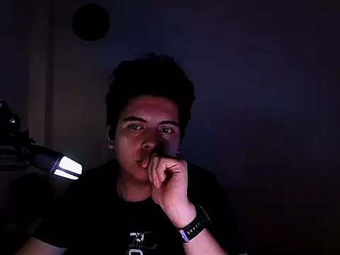 Snapshot of ArtudKing chatting on March 16, 4:18 am ArtudKing online show from March 16, 4:18 am