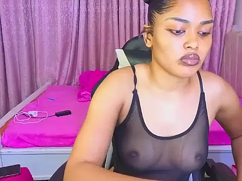 Snapshot of Pretty-shally chatting on April 29, 12:27 am Pretty-shally online show from April 29, 12:27 am