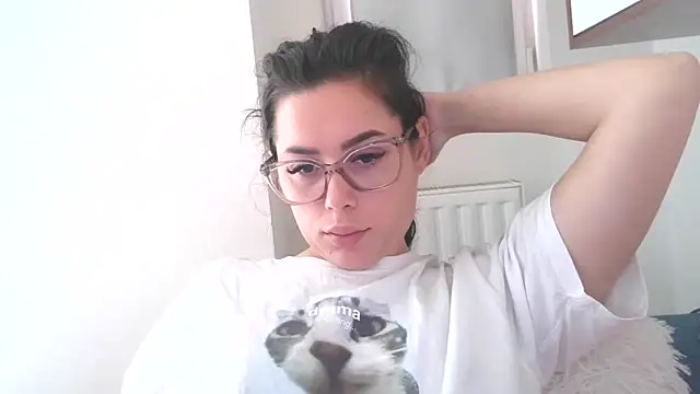 LovelyJulliette online show from October 30, 12:06 pm