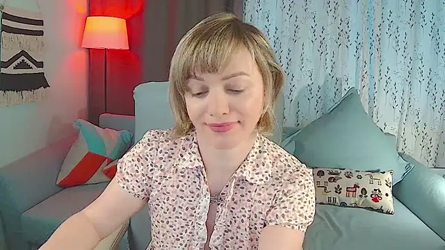 NandiSmile online show from February 11, 6:29 am