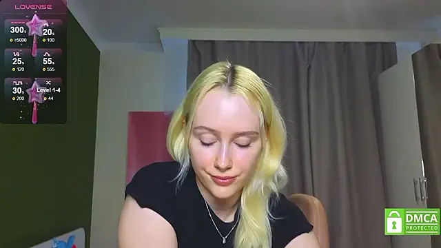 CaseyLabow online show from February 11, 4:28 am