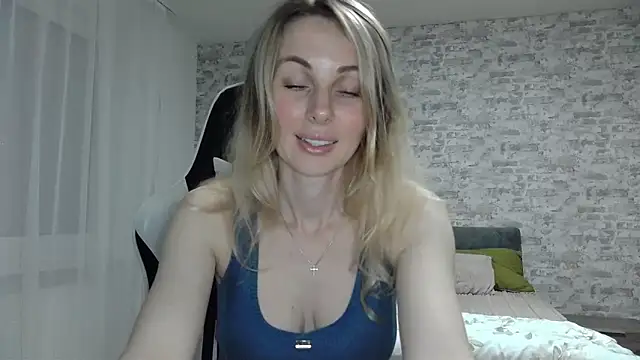 Snapshot of AlissonBia chatting on May 20, 9:10 pm AlissonBia online show from May 20, 9:10 pm