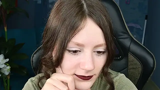 Snapshot of VeliraBraitberg chatting on February 28, 8:09 am VeliraBraitberg online show from February 28, 8:09 am