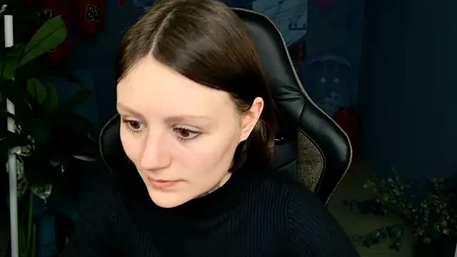 Snapshot of VeliraBraitberg chatting on March 12, 8:08 am VeliraBraitberg online show from March 12, 8:08 am