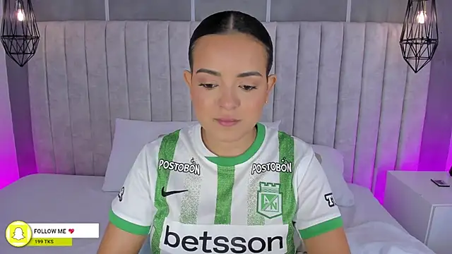 Snapshot of lea_gray chatting on November 30, 5:28 pm lea gray online show from November 30, 5:28 pm