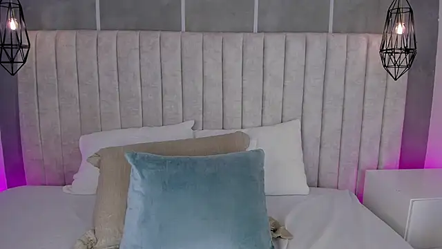 lea gray online show from March 30, 6:53 pm