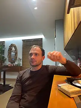 Snapshot of Adventurehotman chatting on March 23, 10:14 pm Adventurehotman online show from March 23, 10:14 pm