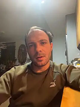 Snapshot of Adventurehotman chatting on March 24, 11:54 pm Adventurehotman online show from March 24, 11:54 pm