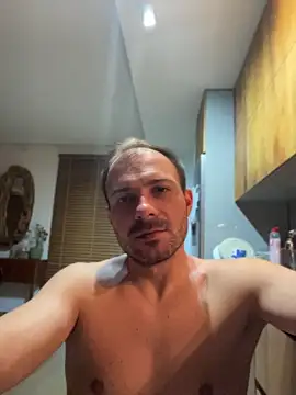 Snapshot of Adventurehotman chatting on April 25, 10:18 pm Adventurehotman online show from April 25, 10:18 pm