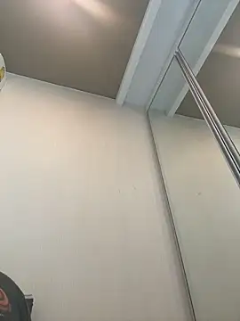 AmmyHot online show from April 15, 2:40 am