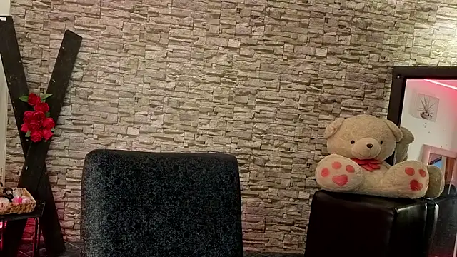 Snapshot of jeimy_garcia chatting on January 19, 12:42 pm jeimy garcia online show from January 19, 12:42 pm