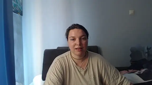 Snapshot of Amelia_Kiss_ chatting on June 8, 2:01 am Amelia Kiss online show from June 8, 2:01 am