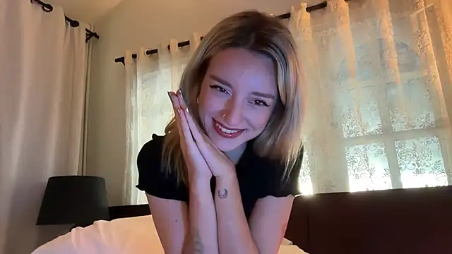 SirenaBelle online show from December 14, 12:49 am