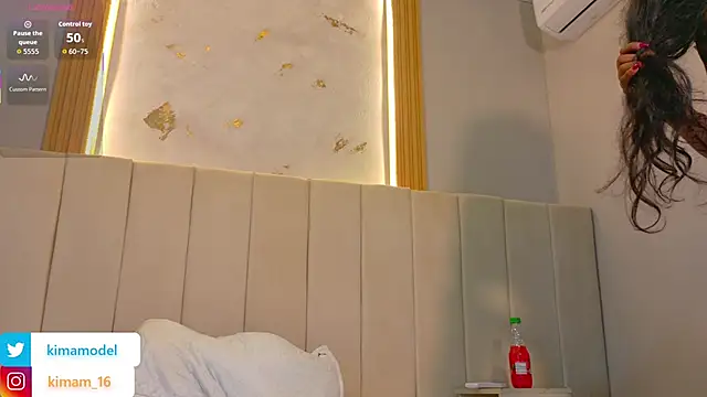 Kima1  online show from November 8, 8:07 pm