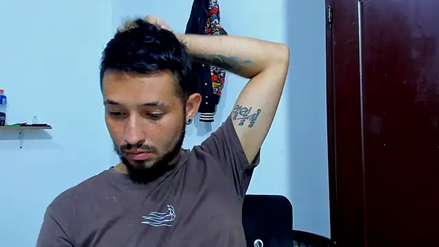 Bad Couple 1 online show from October 28, 12:47 am