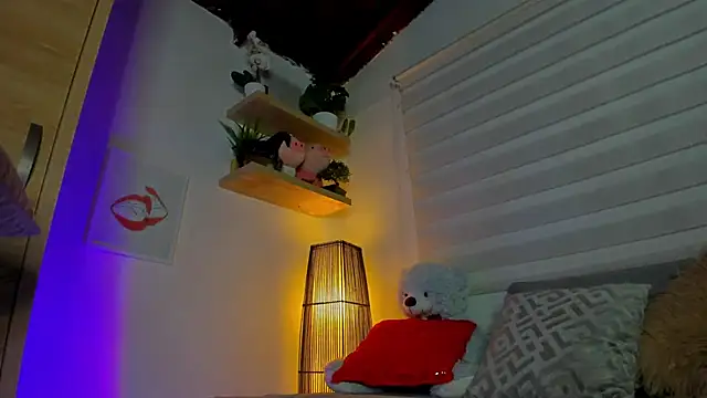 eva-slim- online show from February 3, 7:08 pm