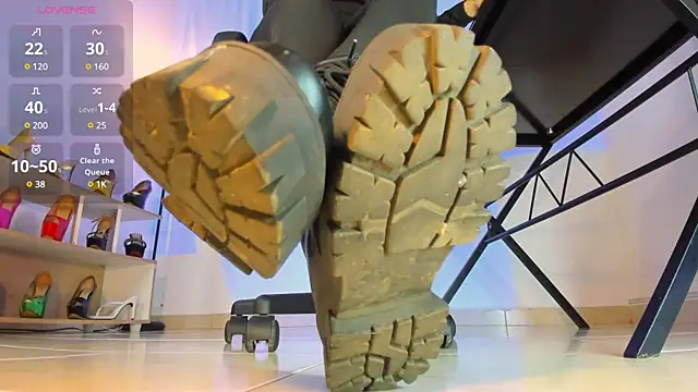 violettastrada online show from February 17, 8:47 pm