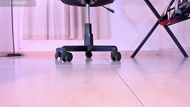 violettastrada online show from September 22, 12:40 pm