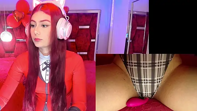 Snapshot of LiaGames chatting on February 26, 11:04 pm LiaGames online show from February 26, 11:04 pm