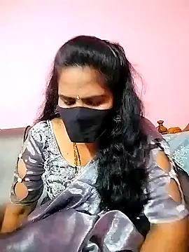 Snapshot of melina214 chatting on December 3, 3:55 pm melina214 online show from December 3, 3:55 pm