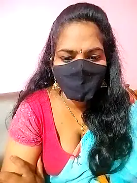 Snapshot of melina214 chatting on December 11, 3:13 am melina214 online show from December 11, 3:13 am