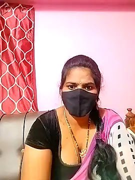 Snapshot of melina214 chatting on December 25, 6:09 pm melina214 online show from December 25, 6:09 pm