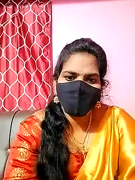 Snapshot of melina214 chatting on January 1, 5:00 pm melina214 online show from January 1, 5:00 pm