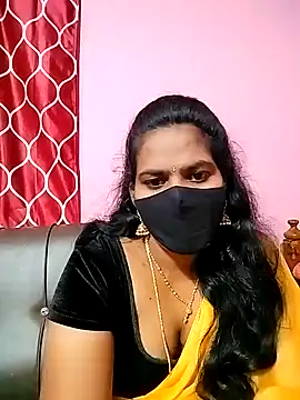 Snapshot of melina214 chatting on January 9, 4:39 pm melina214 online show from January 9, 4:39 pm