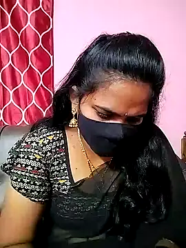 Snapshot of melina214 chatting on January 11, 3:13 am melina214 online show from January 11, 3:13 am