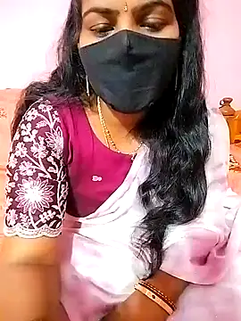 Snapshot of melina214 chatting on January 21, 3:15 am melina214 online show from January 21, 3:15 am