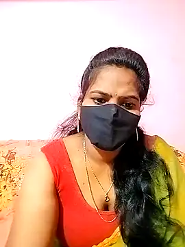 Snapshot of melina214 chatting on February 5, 3:13 am melina214 online show from February 5, 3:13 am