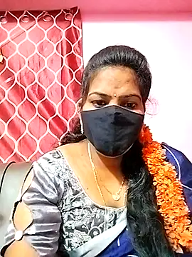 Snapshot of melina214 chatting on March 17, 2:19 am melina214 online show from March 17, 2:19 am