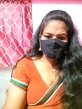 Snapshot of melina214 chatting on March 22, 2:05 am melina214 online show from March 22, 2:05 am