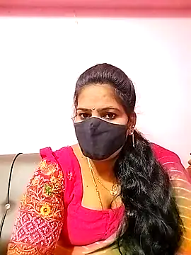 Snapshot of melina214 chatting on October 16, 3:29 am melina214 online show from October 16, 3:29 am