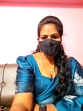 Snapshot of melina214 chatting on October 20, 2:45 am melina214 online show from October 20, 2:45 am