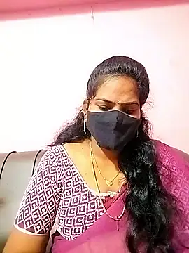 Snapshot of melina214 chatting on October 25, 3:36 am melina214 online show from October 25, 3:36 am