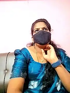 Snapshot of melina214 chatting on October 27, 4:16 am melina214 online show from October 27, 4:16 am