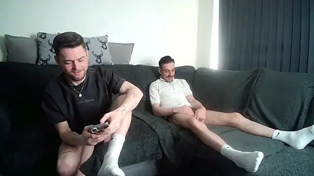 twotwinkhusbandss online show from April 24, 6:21 pm