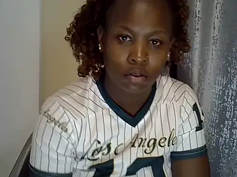 Snapshot of Sonnia_ chatting on July 22, 9:50 pm Sonnia online show from July 22, 9:50 pm