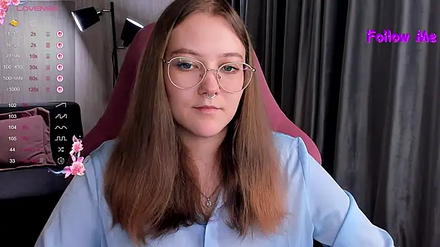 Snapshot of bunny_bubble chatting on October 19, 11:16 pm bunny bubble online show from October 19, 11:16 pm