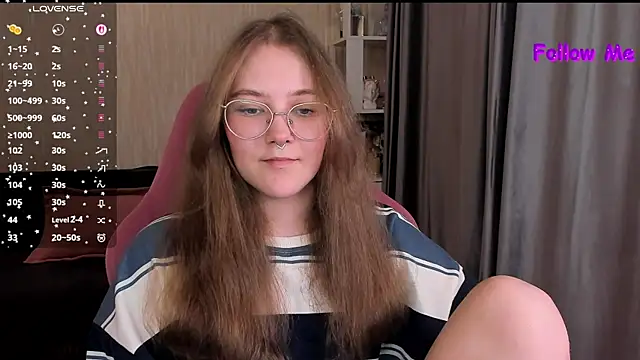 Snapshot of bunny_bubble chatting on July 26, 11:22 pm bunny bubble online show from July 26, 11:22 pm