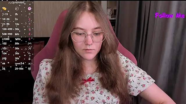 Snapshot of bunny_bubble chatting on July 30, 11:48 pm bunny bubble online show from July 30, 11:48 pm