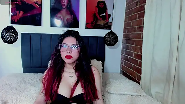 kyliejenner hot online show from May 12, 2:52 am