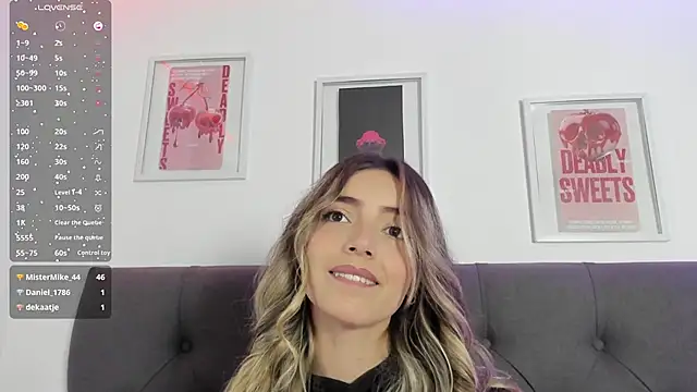 Snapshot of IsadoraGalle_ chatting on February 24, 2:26 pm IsadoraGalle online show from February 24, 2:26 pm